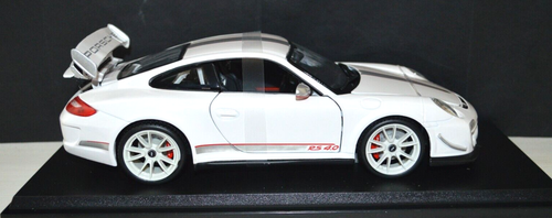 Porsche 911 GT3 RS 4.0 White Maisto 1/18 Die-Cast - Picture 4 of 6