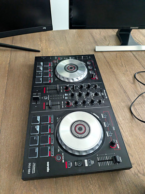 Pioneer DJ DDJ-SB2 2-Channel Double Deck Serato DJ Controller Black
