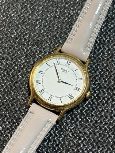 Vintage Seiko Women’s Watch Gold Tone,26mm,Roman Numerals,New Band/Battery - Picture 14 of 24