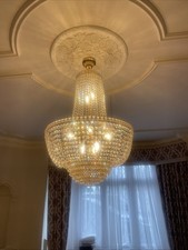Gold and Crystal 11 Lightbulb Ceiling Chandelier Pendant Light