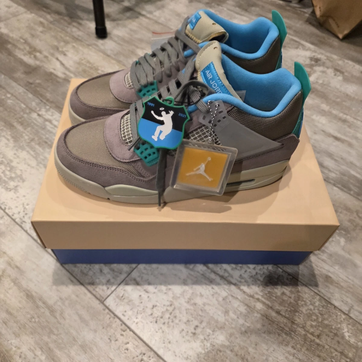 Jordan 4 Retro x Union LA Taupe Haze for Sale | Authenticity
