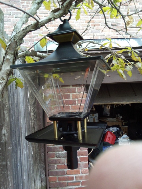 Bird feeder