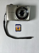 Nikon COOLPIX L22 12.0MP Digital Camera Champagne silver Screen Damage W 8GB SD