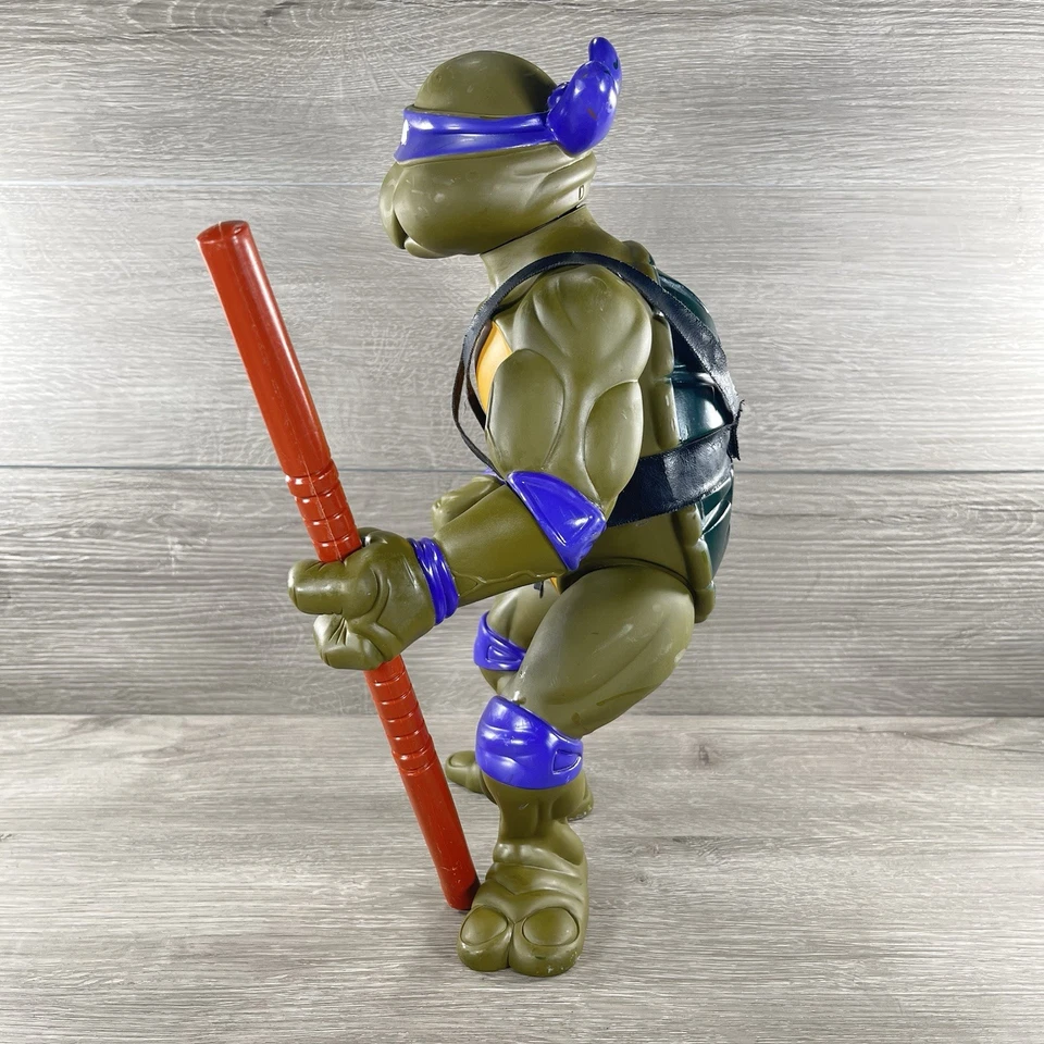 Vintage TMNT 13” Donatello Giant Figure With Belt & Weapon Playmates 1989 - Image 4 of 4