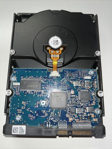 Hitachi 2tb SATA 3.5 Hard Drive (HUA722020ALA330) - Picture 2 of 2