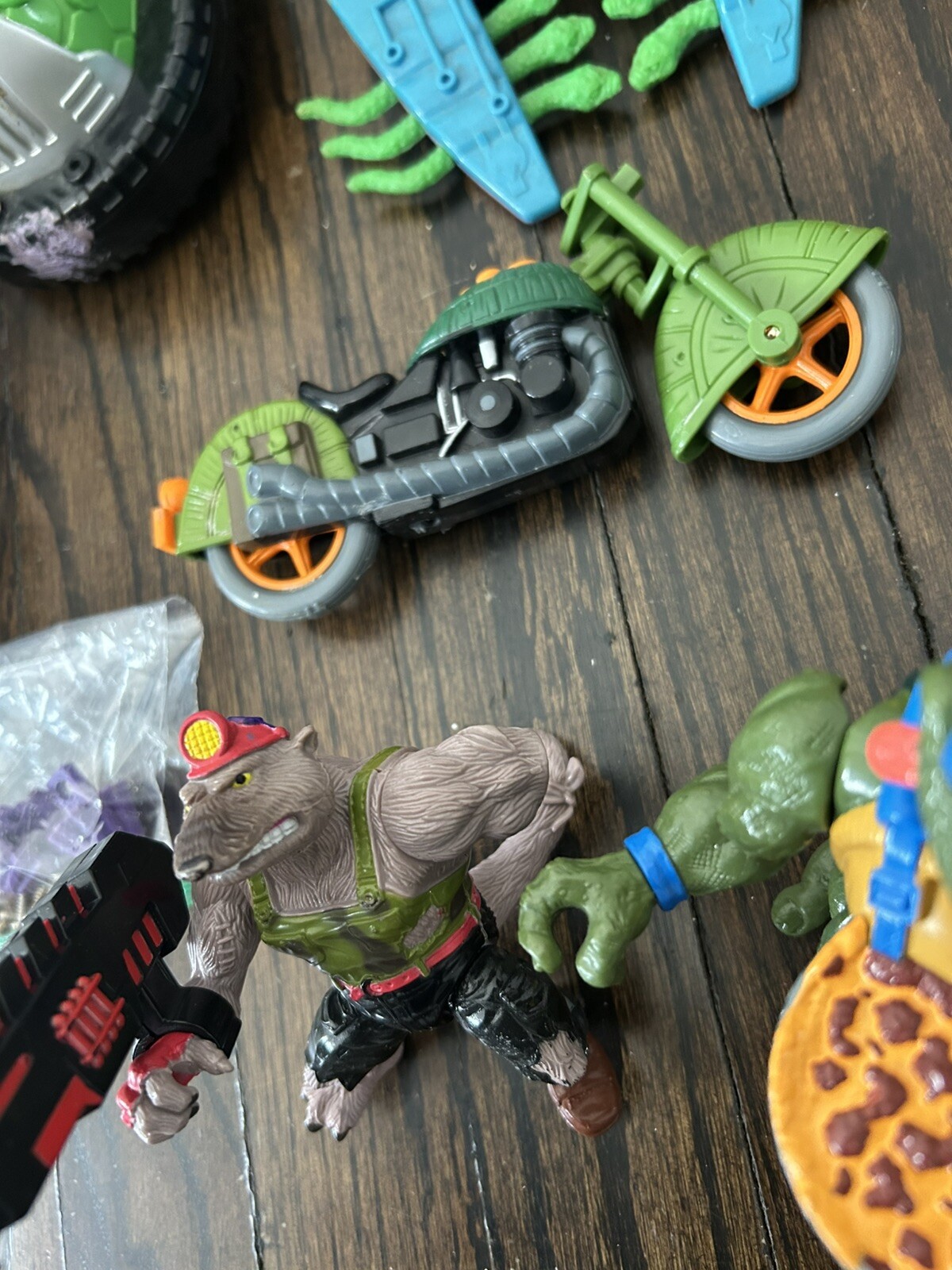 Picture 8 of 24