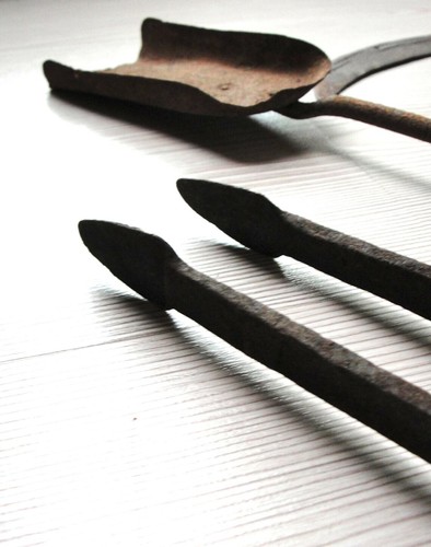 Vintage Handmade Primitive Tools, Tongs, Scoop shovel, Cutting Tool - Picture 3 of 9