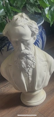 Charles Dickens Büste schwer Biskuit 16 cm hoch & 10 cm breit sonnengebleicht