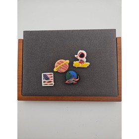 Juego de 3 dijes para zapatos espaciales cient&iacute;ficos estilo cocodrilo cohetes astronauta saturno cohete