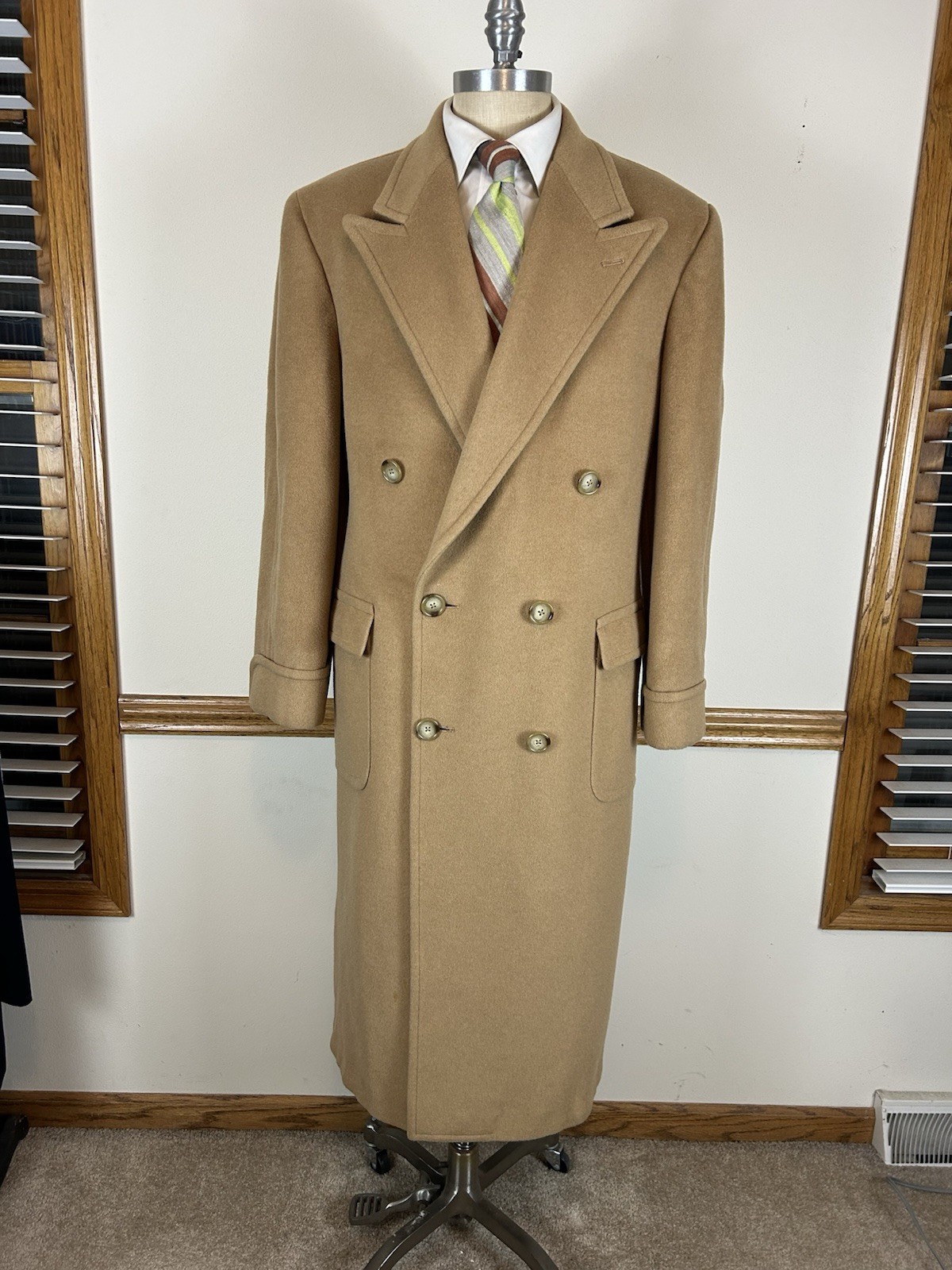 VTG POLO UNIVERSITY CLUB DOUBLE BREASTED PEAK LAPEL TAN CAMEL POLO COAT SIZE 44L