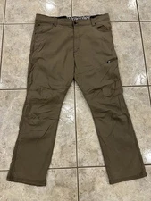 Men's 38X30 Wrangler Outdoor ATG Pants Straight Leg All Terrain Gear Stretch