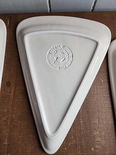 Longaberger Pizza Plates Ivory Set Of 4 Collectible Tableware - Picture 9 of 9