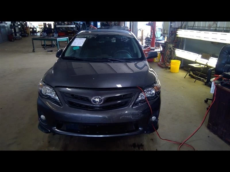 Rejilla inferior izquierda lado del conductor Corolla Sku #2494540 2013 Foto 3 de 4