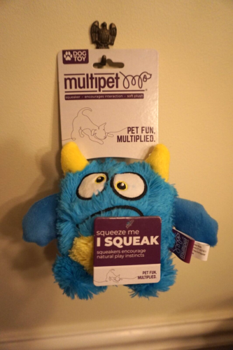 NWT MULTIPET DOG TOY OGGLE MONSTERS SPIKE BALL 5" BLUE WITH SQUEAKER - Picture 3 of 4