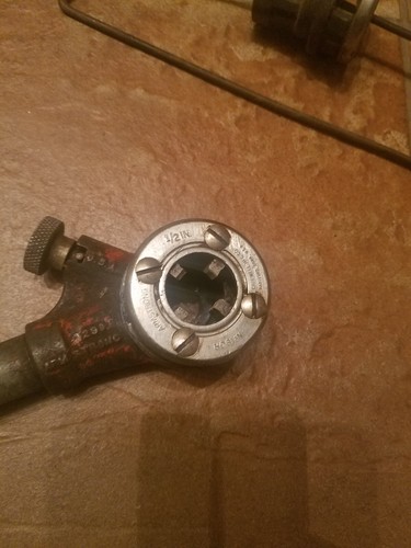 Armstrong Pipe Threader 190R 24" Ratchet Head With 3 Dies 1 In- 3/4 In- 1/2 In - Picture 5 of 12