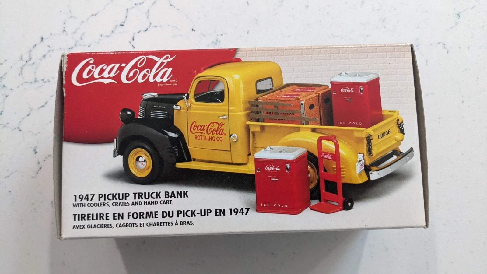 1999 NIB Coca Cola 1947 Pickup Truck Bank with coolers crates and handcart