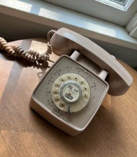 Vintage GTE Automatic Electric Rotary Dial Desk Telephone Phone Beige/Pink