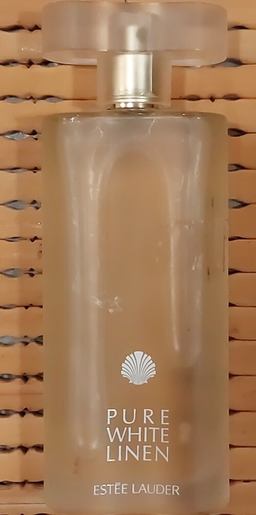 ESTEE LAUDER ピュア ホワイトリネン オーデパヒューム 50mL Pure White Linen Estée Lauder perfume - a fragrance for