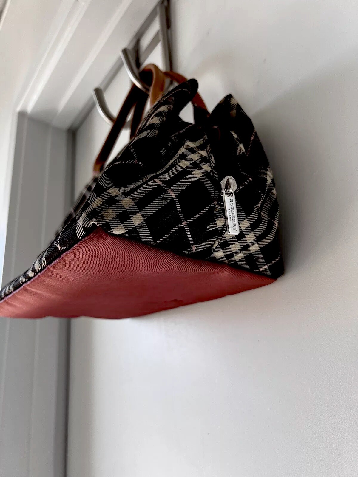 Authentic Burberry Gray Mauve Nova Check Nylon & … - image 4