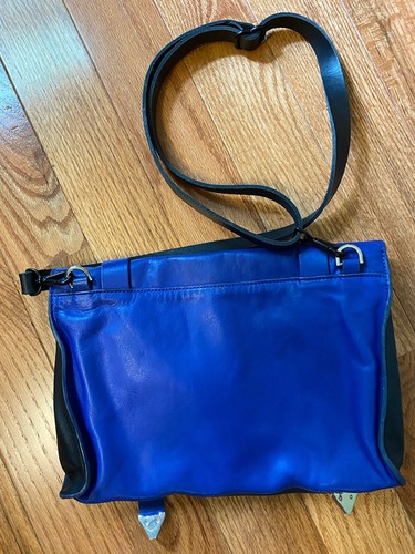 REISS Olivia Crossbody Leather Bag Bold Blue Black Triangle Latch Excellent Rare - Picture 8 of 10