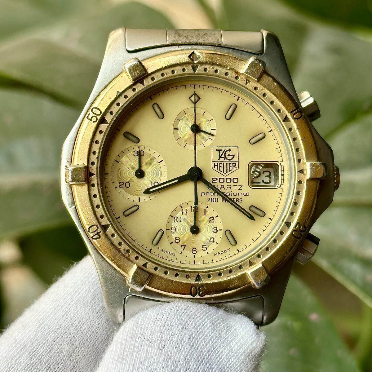 TAG Heuer 2000 Gold Unisex Adult Watch - 264006 for sale TAG Heuer 2000 Gold Unisex Adult Watch - 264006 for sale