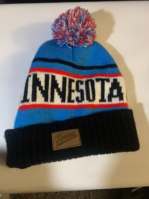 ぽむ Minnesota Twins Winter Hat With Ball Black White Pre-Owned MM+4 | eBay