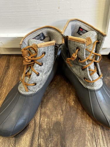 Women’s Sperry Duck Boots Size 9.5M. 3M Thinsulate. Rubber Boots. Waterproof.