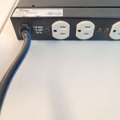 Middle Atlantic Products PD-915R 9-Outlet Rack Mountable Power Center 115V 15A - Picture 10 of 12