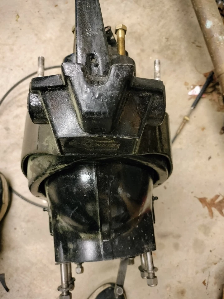 Early Mercury MerCruiser Pre Alpha drive mount gimbal housing - Image 2 of 4