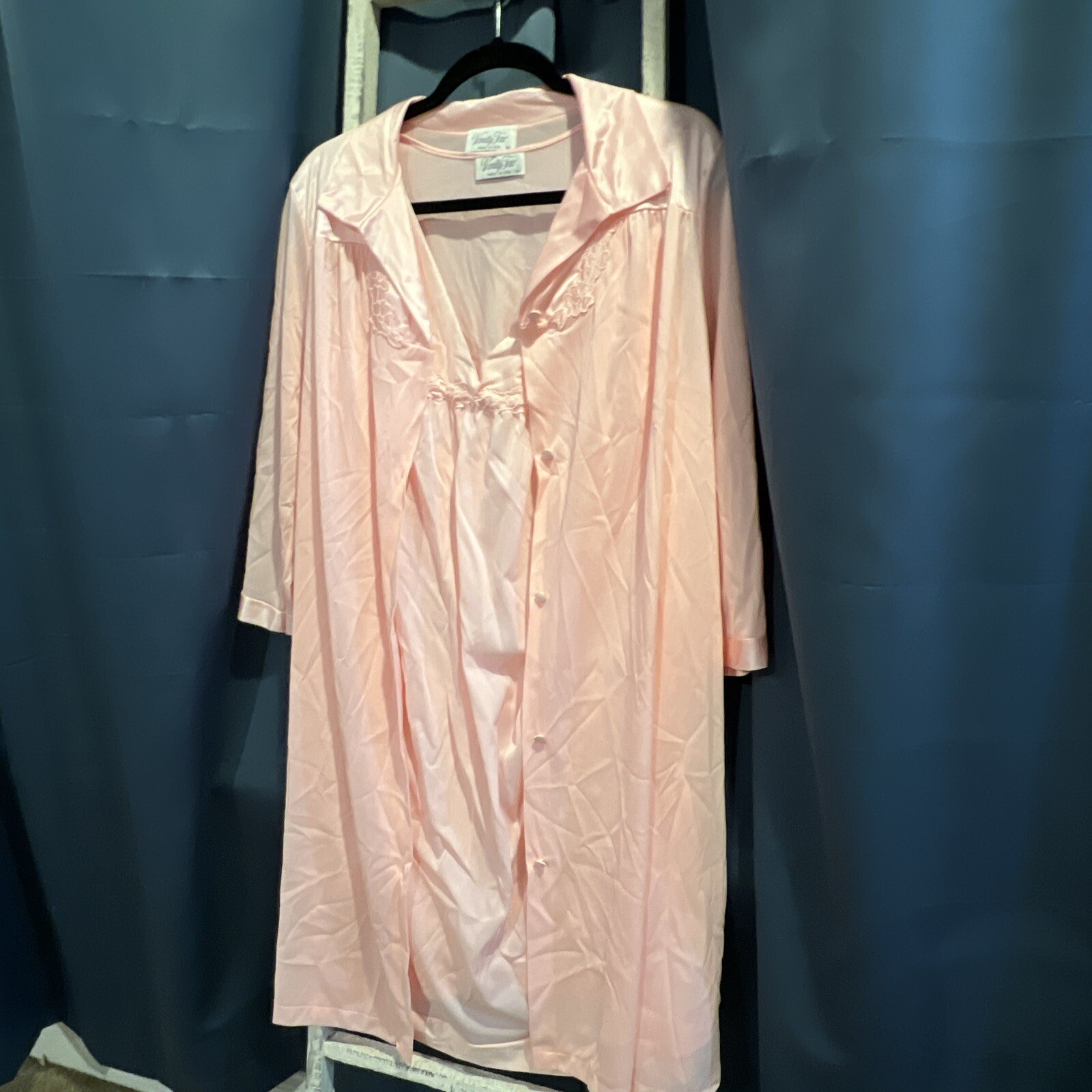 Vintage Vanity Fair Pink Robe Nightgown +Housedre… - image 3