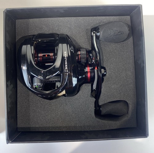 KastKing MegaJaws Baitcasting Fishing Reel, Left Handed-Blacktip-7.2:1
