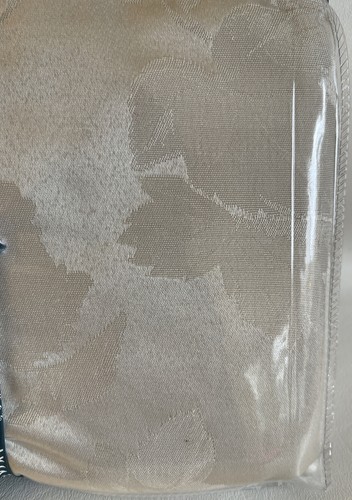 Waterford Damask Tablecloth Maplewood Leaves Bone 70" x 84” Oblong Seats 6-8 New - Picture 6 of 9