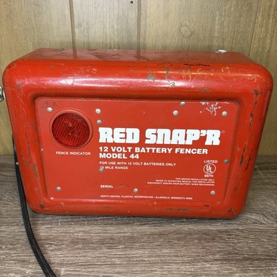 Red Snap'r Model 44 Electric Fence Controller 12v Battery Power