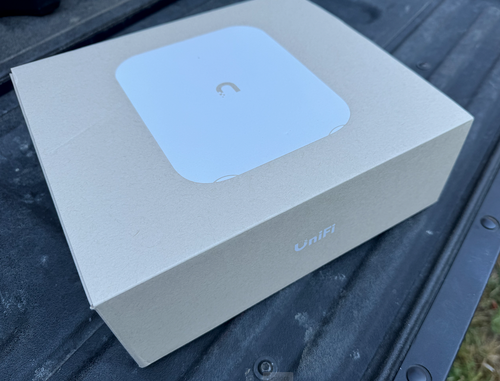 Zewnętrzny punkt dostępowy Ubiquiti U7 Pro (U7-Pro-Outdoor-US) - Zdjęcie 4 z 5