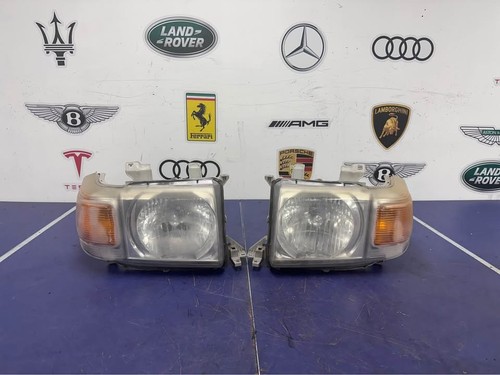 Toyota Land Cruiser 79 Series Front Headlights - Bild 1 von 10