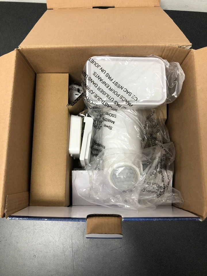 Heath Zenith HZ-7162-WH-G 7" Integrated LED Outdoor Flood Light - Motion Sensor - Image 2 of 3