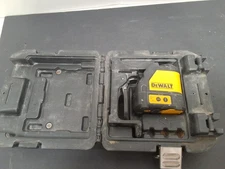 Dewalt Green Self-Leveling Cross Line Laser Level DW088