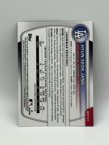 Bowman HYUN-SEOK JANG 2025 cromo primer refractor reptiliano Los Angeles Dodgers - Imagen 2 de 2