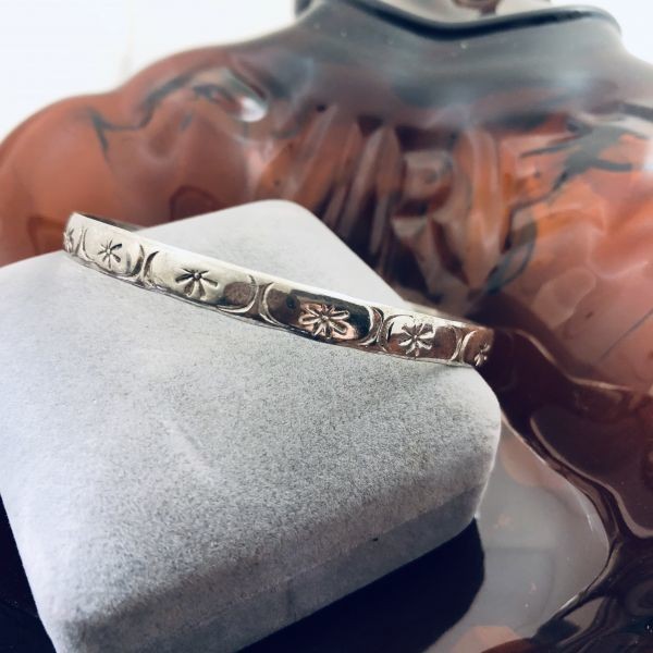 70s Vintage ZUNI Bangle silver925 ズニ族 70s Vintage ZUNI Bangle silver925 ズニ族 Vintage Zuni Native