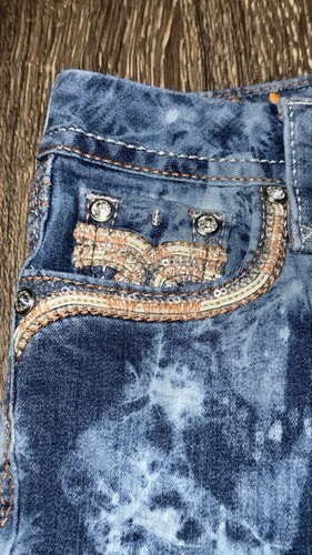 Rock Revival Kira -Embellished Pockets Distressed Shorts Size: 25 - Picture 5 of 13