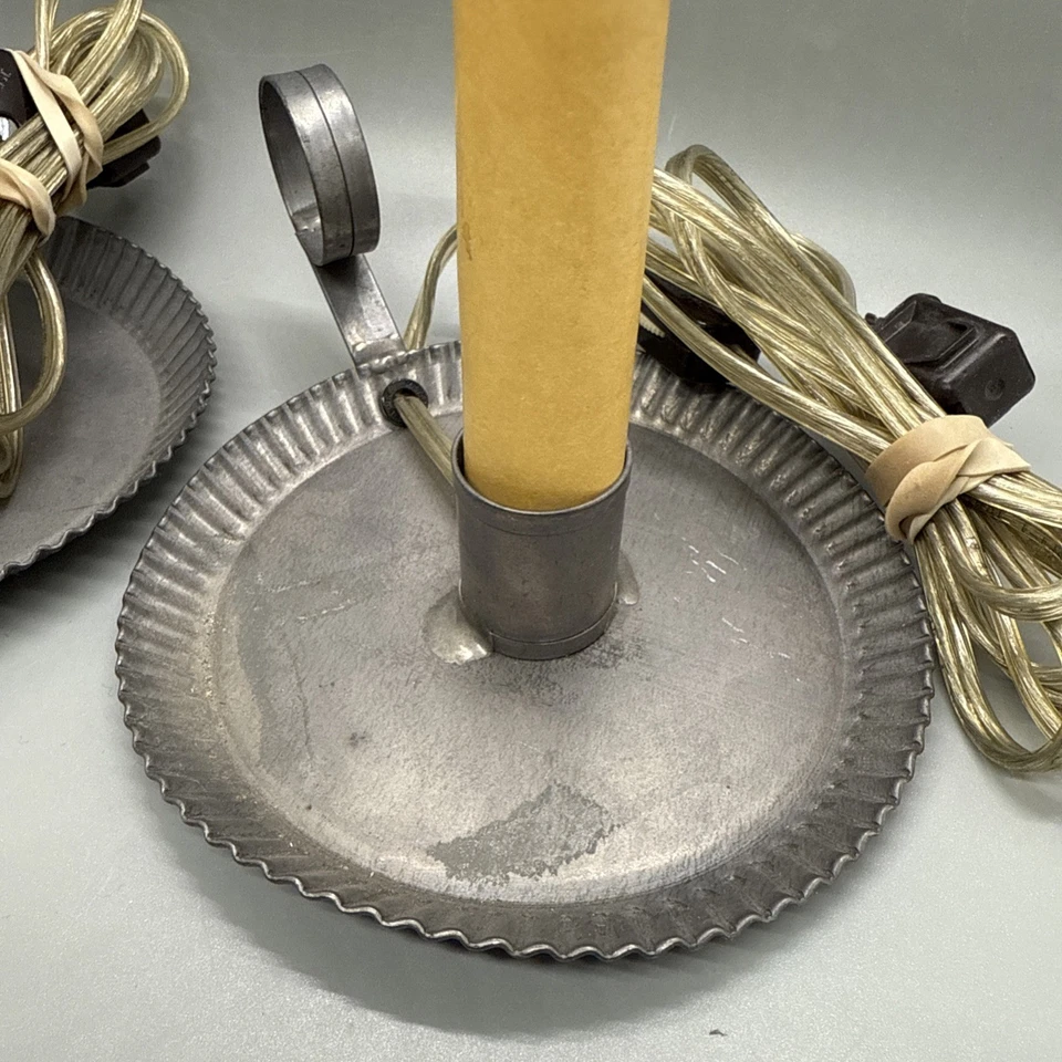 "Candelabro prensado eléctrico vintage colonial primitivo de hojalata luz 5,25 x 7,75""" Foto 4 de 4