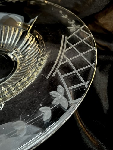 Paden City Bowl Large Clear Glass Etched Lattice And Flowers Approx 13” X 3” - Picture 4 of 14