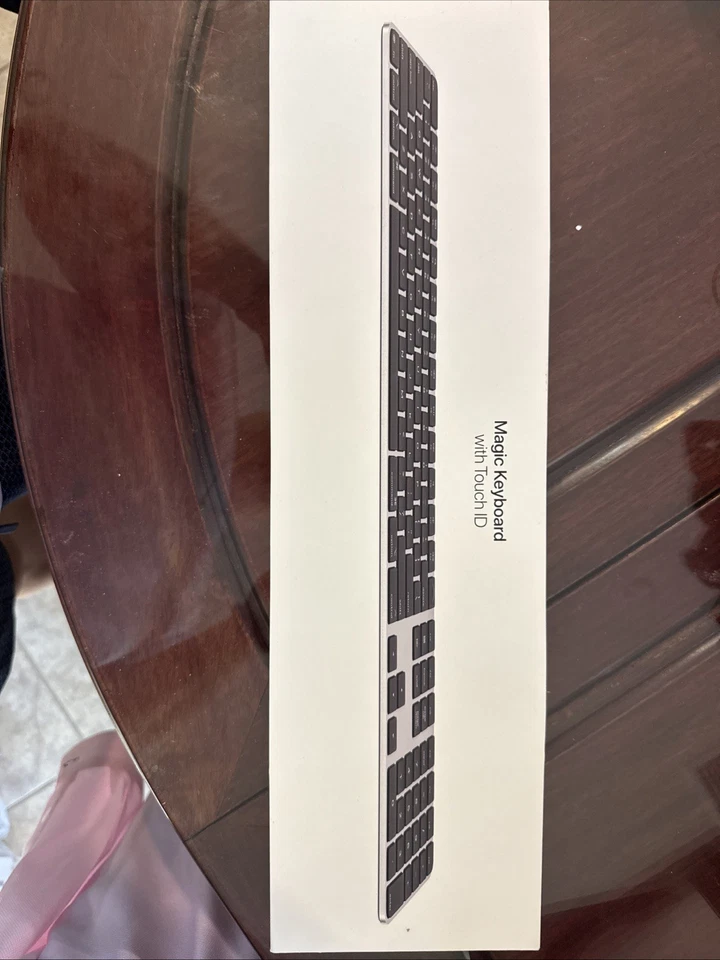 NEW APPLE Black Silver Bluetooth Magic Keyboard Touch ID Computer USB Cable Cord - Image 3 of 4