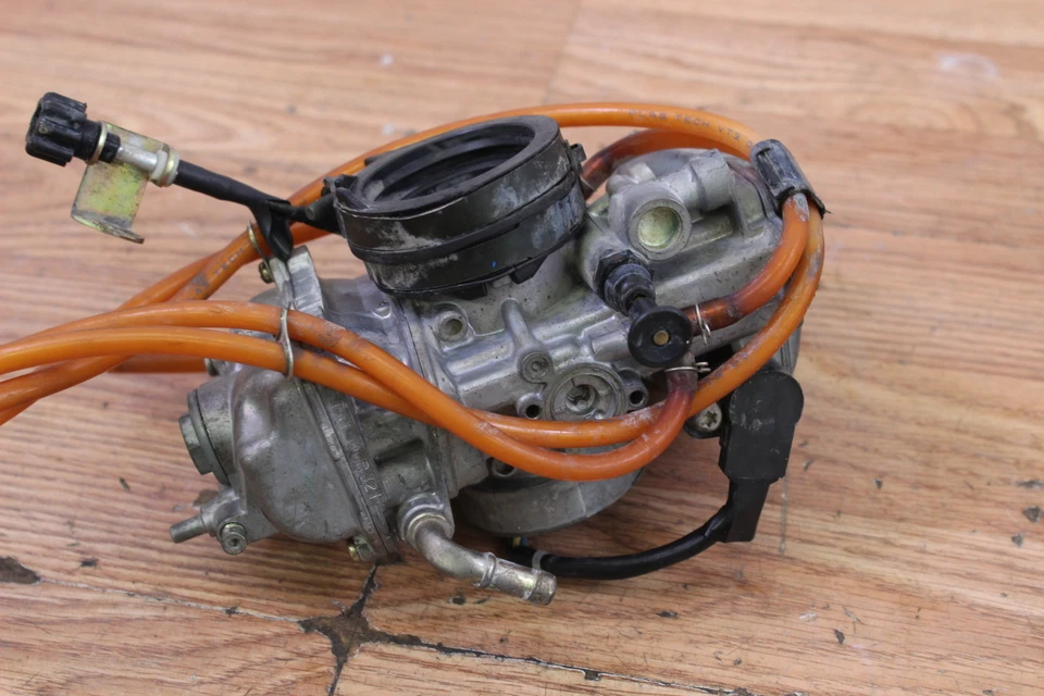 Yamaha YZ250F YZ 250 F 2003 carburador/carburador Foto 2 de 4