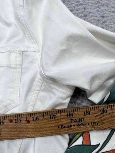 Women's Chico's White Denim Jacket Tropical Floral Crane Embellished Size 1 - Picture 10 of 13