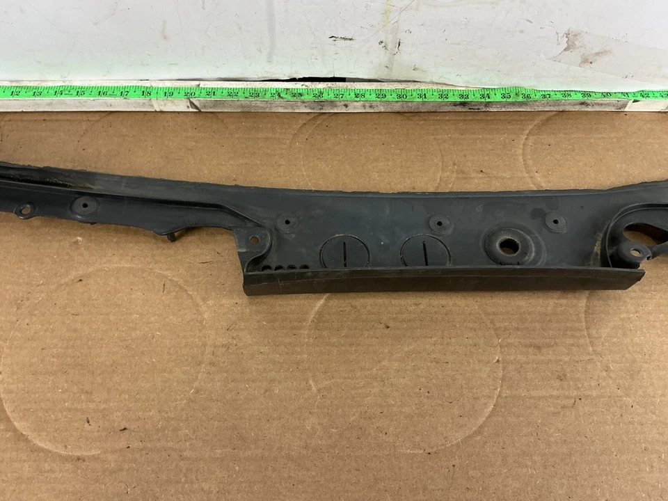 2010-2016 BMW 535i xDrive F10 Front Windshield Wiper Cowl Panel Grill Cover OEM Foto 4 de 4