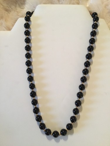 VINTAGE SCHWARZER ONYX HALSKETTE MIT 14K GELBGOLD PERLEN & FISCHHAKENVERSCHLUSS - 18" LANG