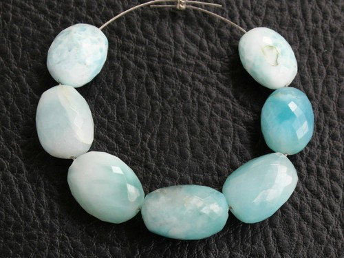 Cuentas ovaladas facetadas de larimar azul océano natural sin tratar - Imagen 3 de 5