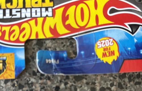 HOT WHEELS MONSTER TRUCKS 2025 BIGFOOT 50TH ANNIVERSARY LEADING LEGENDS - Picture 7 of 9
