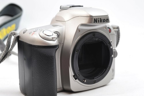 @ SakuraDo @ Excellent @ Nikon Us F55/N55 Silver 35mm Film SLR Camera from Japan - Picture 4 of 10
